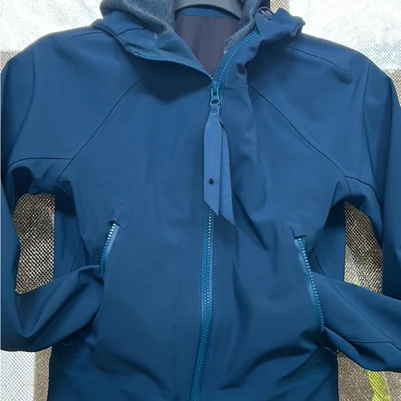 Lululemon!! - Picture 13 of 14